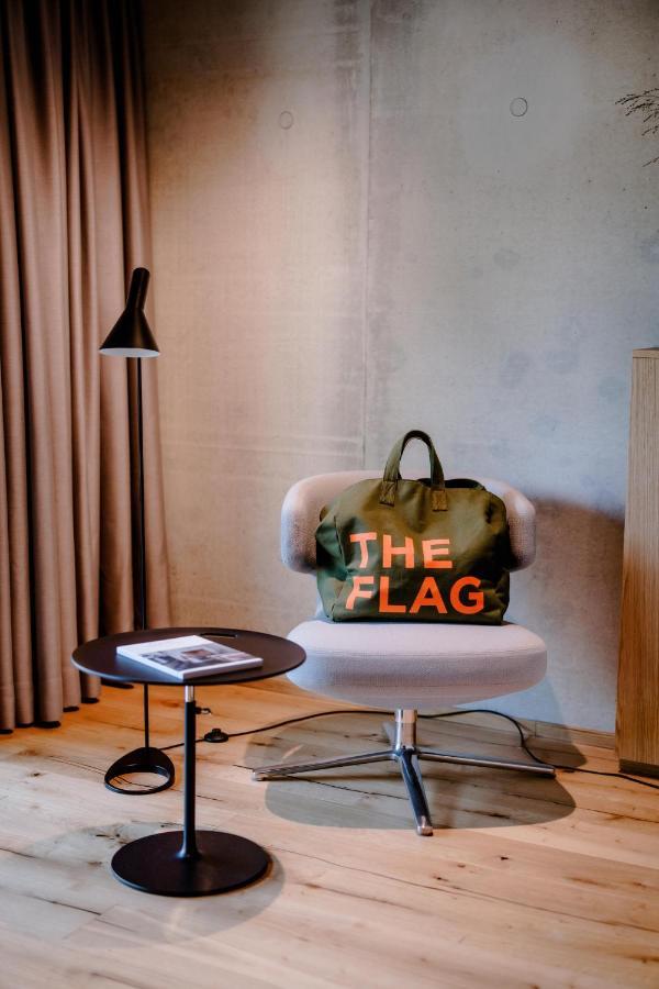 The Flag West M. Hotel Frankfurt am Main Exterior photo